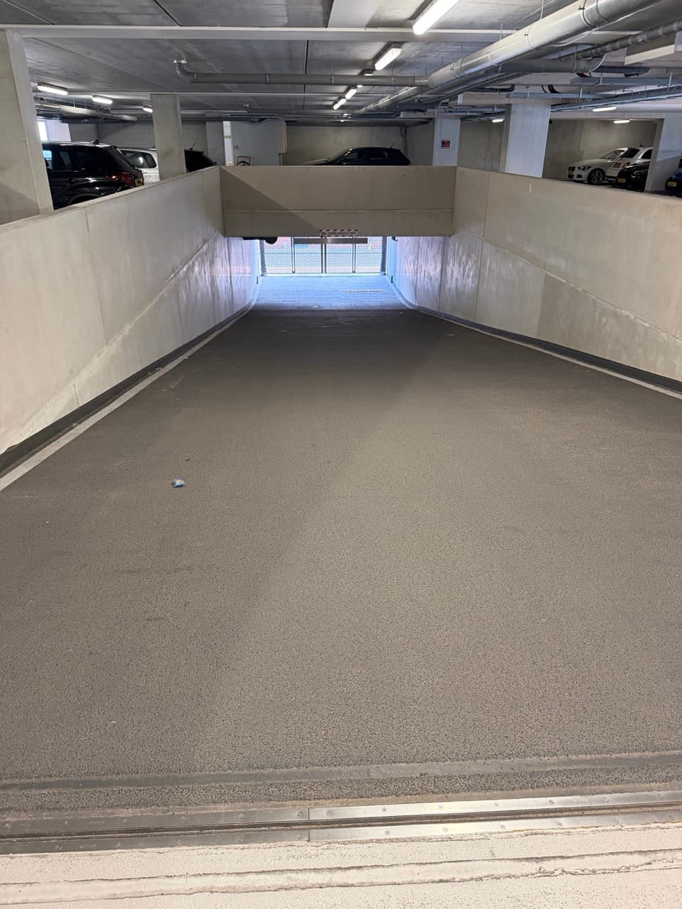 Overdekte parkeerplaats in centrum Hoofddorp